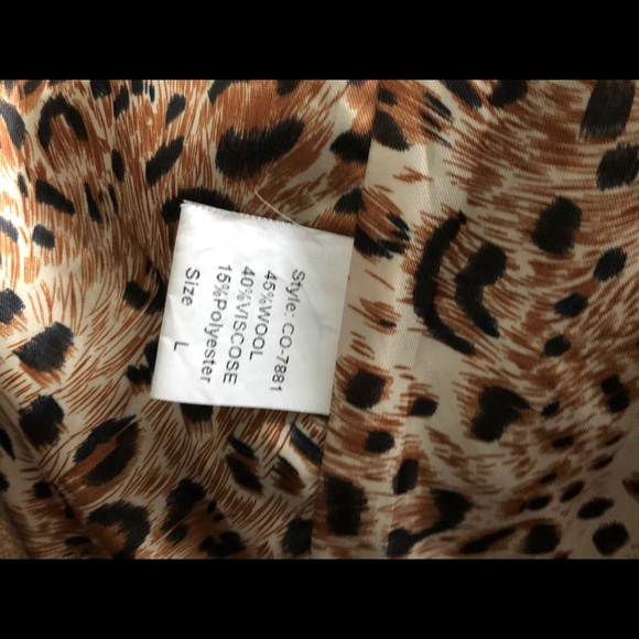 Winter dress coat and matching scarf - Picture 2 of 4